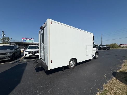 Used 2018 RAM ProMaster 3500 w/ Premium Appearance Group image 3