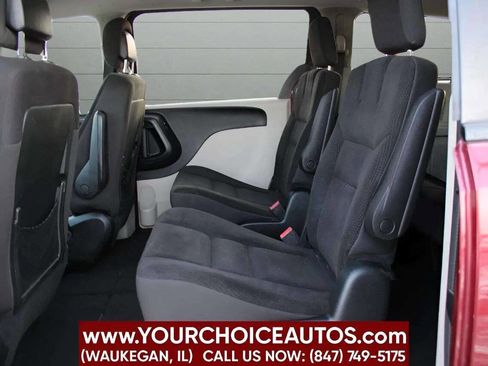 Used 2018 Dodge Grand Caravan SE w/ UConnect Hands-Free Group image 18