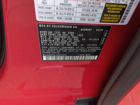 New 2025 Volkswagen ID. Buzz Pro S Plus image 24