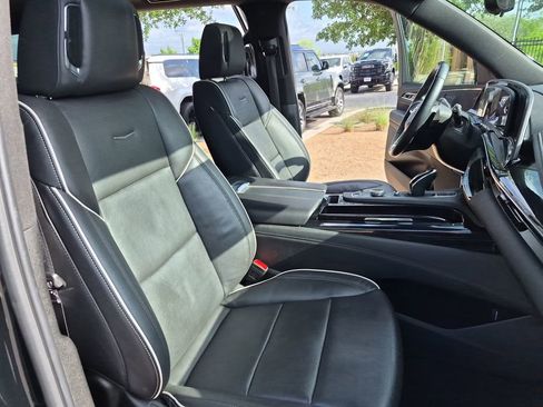 Used 2024 Cadillac Escalade Sport w/ LPO, ONYX Package AWD/4WD image 42