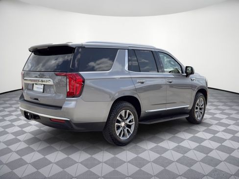 Used 2022 GMC Yukon SLT w/ SLT Premium Package RWD image 9
