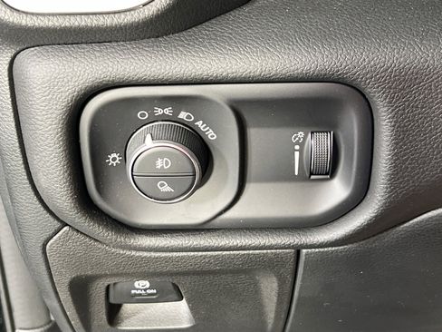 Used 2023 RAM 1500 Big Horn image 10