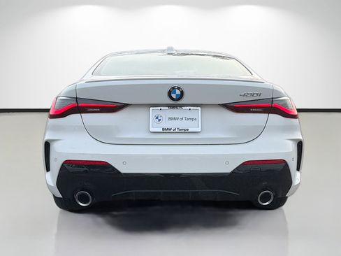 Used 2025 BMW 430i Coupe w/ M Sport Package image 4