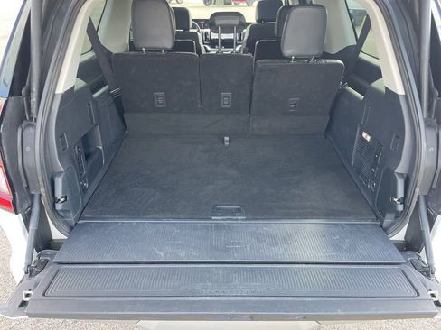 Used 2025 Ford Expedition Max Platinum image 34