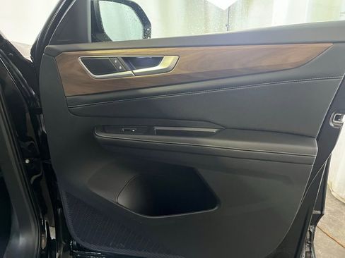 New 2026 Volkswagen Atlas SE image 9