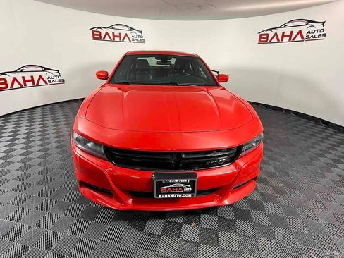 Used 2021 Dodge Charger SXT w/ Leather Interior Group RWD image 18