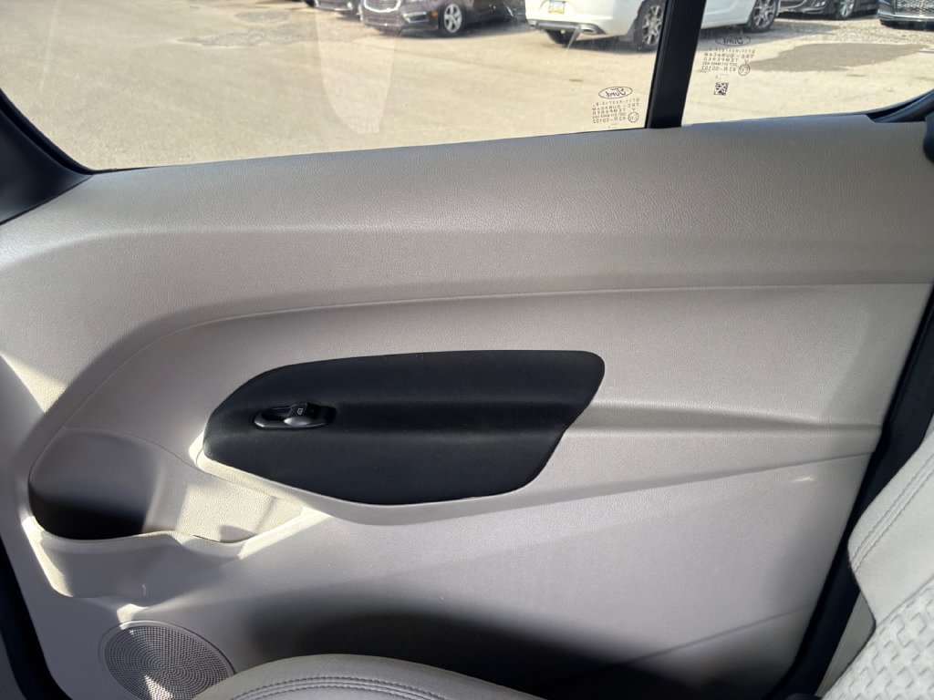 Used 2022 Ford Transit Connect XLT FWD image 31