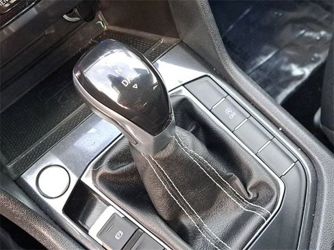 Certified 2023 Volkswagen Tiguan SE image 28