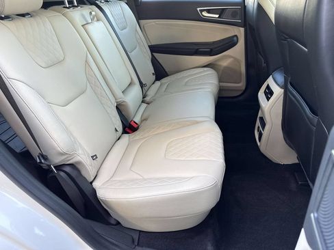 Used 2023 Ford Edge Titanium AWD/4WD image 29