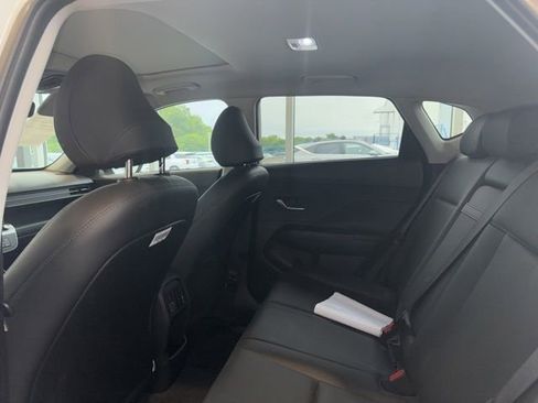 Used 2025 Hyundai Kona Limited AWD/4WD image 8