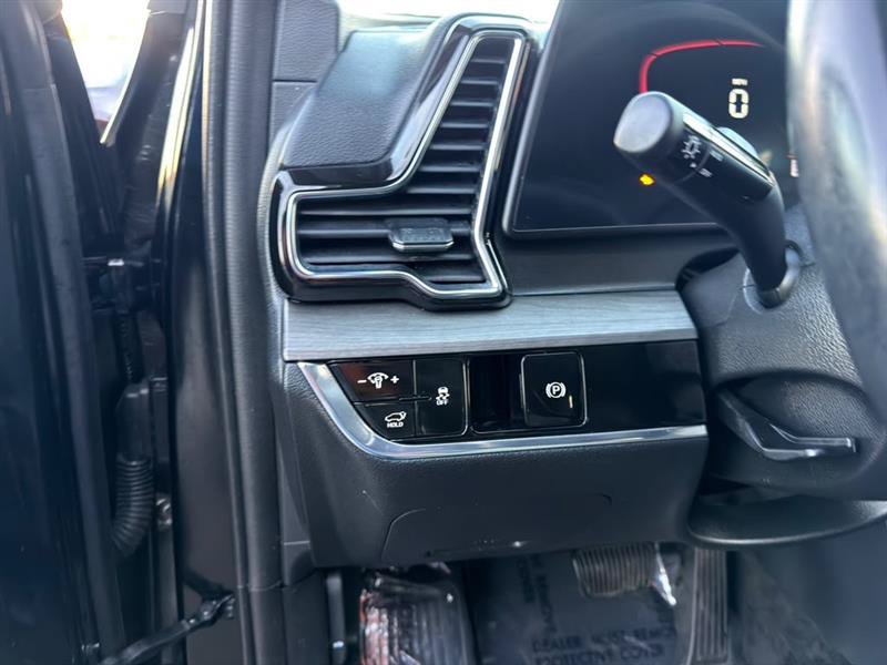 Used 2023 Kia Sportage X-Line w/ X-Line Premium Package AWD/4WD image 12