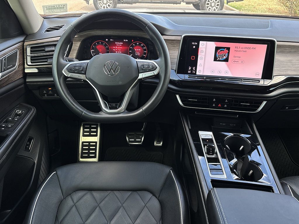 Used 2024 Volkswagen Atlas SEL Premium R-Line AWD/4WD image 12