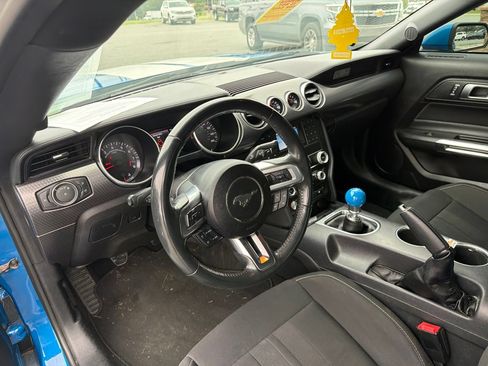 Used 2021 Ford Mustang GT w/ GT Performance Package RWD image 4
