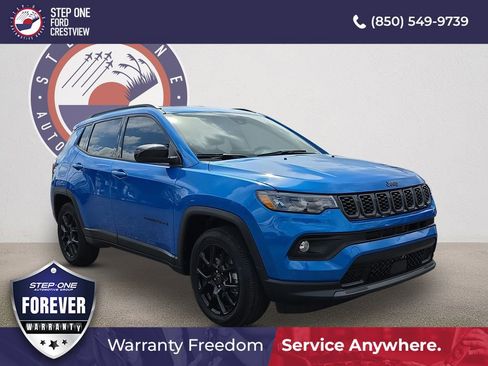 Used 2026 Jeep Compass Latitude AWD/4WD image 1