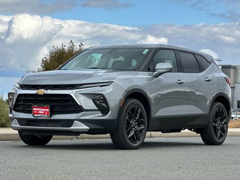 New 2025 Chevrolet Blazer LT w/ Driver Confidence Package image 8