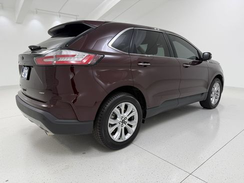 Used 2024 Ford Edge Titanium image 7