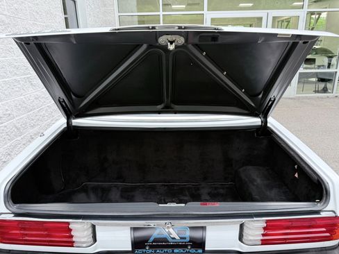 Used 1989 Mercedes-Benz 560 SL image 48