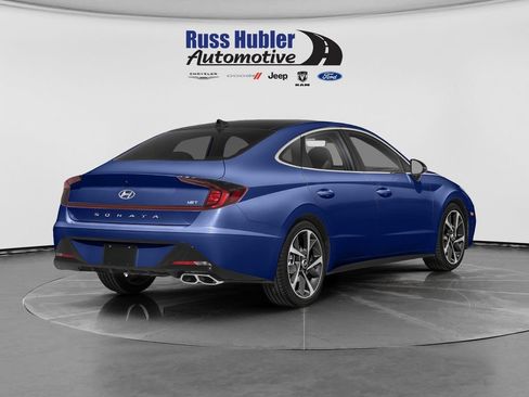 Used 2023 Hyundai Sonata SEL Plus FWD image 2