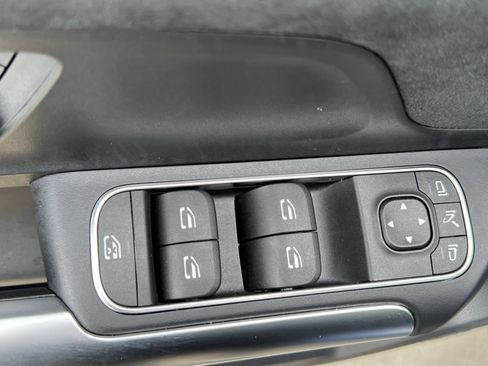 Certified 2025 Mercedes-Benz GLA 250 4MATIC image 15