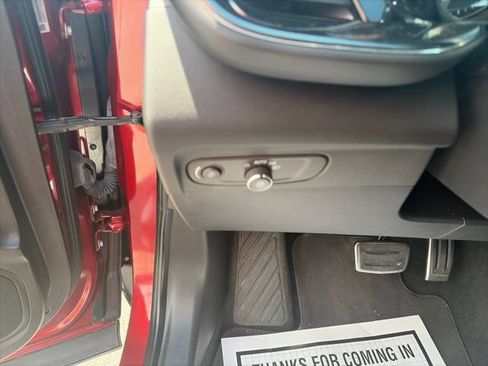 Used 2023 Buick Envision Essence w/ Sport Touring Package FWD image 19