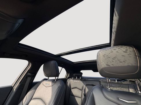Used 2019 Cadillac XT4 Sport AWD/4WD image 21