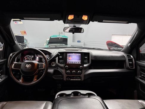 Used 2021 RAM 2500 Tradesman w/ Chrome Appearance Group AWD/4WD image 15