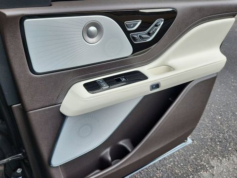 Used 2020 Lincoln Aviator Black Label Grand Touring w/ Class IV Trailer Tow Package image 16