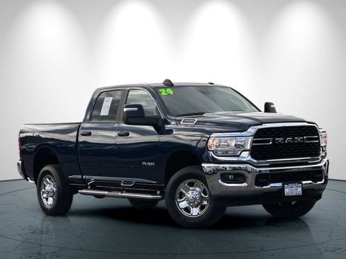 Used 2024 RAM 2500 Big Horn w/ Bed Utility Group image 2