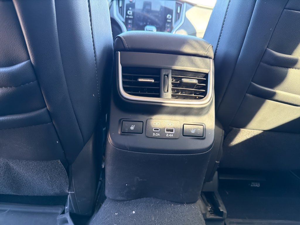 Used 2024 Subaru Outback Limited AWD/4WD image 30