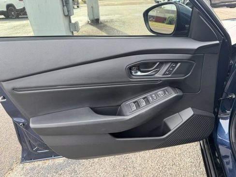 Used 2023 Honda Accord EX-L image 17