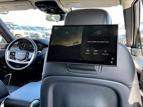 Certified 2023 Land Rover Range Rover SE AWD/4WD image 15