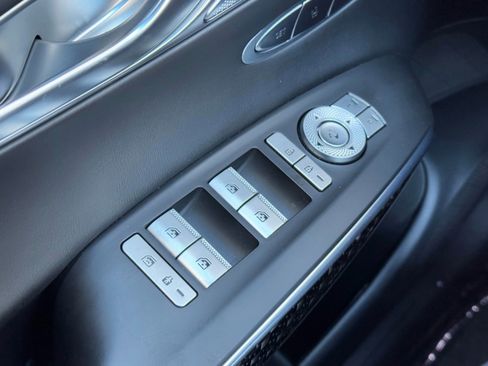 Used 2022 Genesis GV70 3.5T Sport w/ Sport Prestige Package image 18