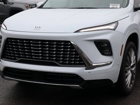 New 2026 Buick Enclave Avenir w/ Super Cruise Package image 4