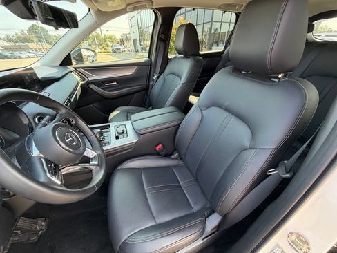 Used 2025 MAZDA CX-70 3.3 Turbo w/ Preferred Package AWD/4WD image 11
