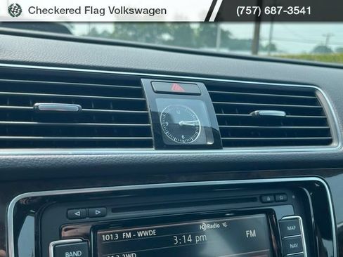 Used 2015 Volkswagen Passat TDI SEL Premium FWD image 40