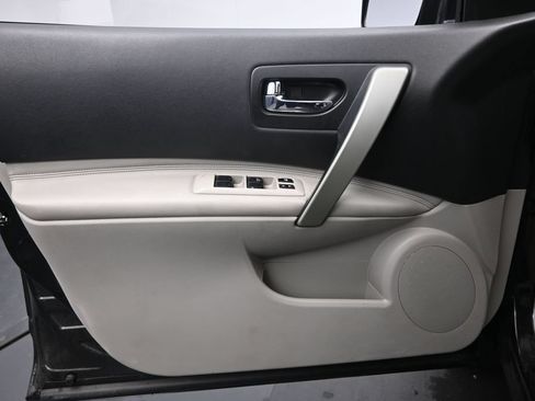 Used 2010 Nissan Rogue SL w/ Premium Pkg AWD/4WD image 15