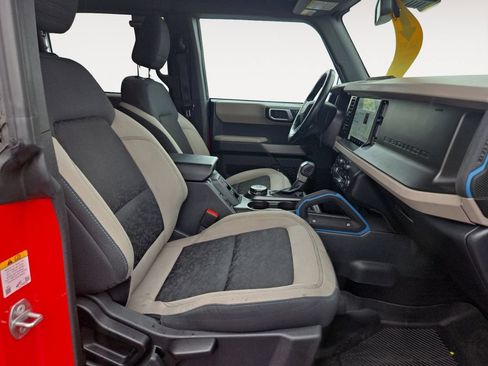 Used 2023 Ford Bronco Wildtrak AWD/4WD image 16