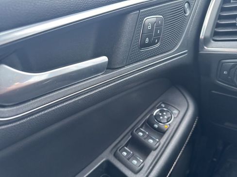 Used 2022 Ford Edge ST w/ Equipment Group 401A image 12