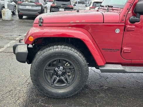 Used 2012 Jeep Wrangler Altitude image 8