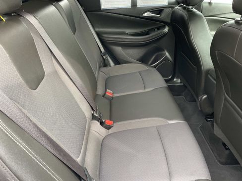 Used 2025 Buick Encore GX Preferred image 25