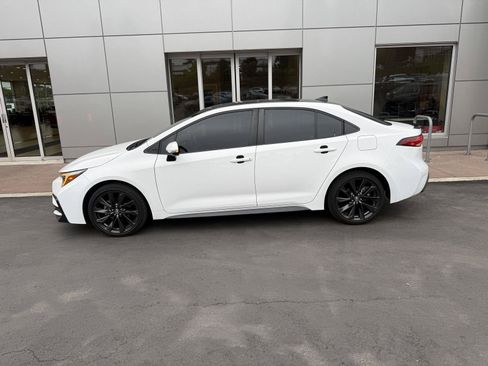 Used 2024 Toyota Corolla XSE FWD image 2
