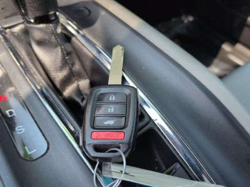 Used 2019 Honda HR-V LX image 28