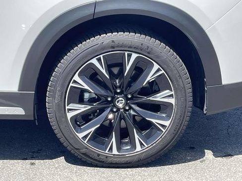 Used 2024 MAZDA CX-90 Plug-In Hybrid w/ Premium Plus AWD/4WD image 11