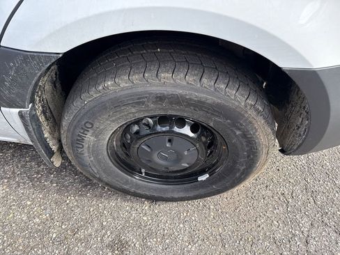 Used 2025 Mercedes-Benz Sprinter 2500 image 28