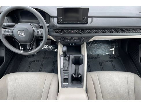Certified 2023 Honda Accord EX image 15