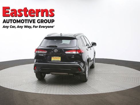 Used 2022 Toyota Corolla Cross LE image 37