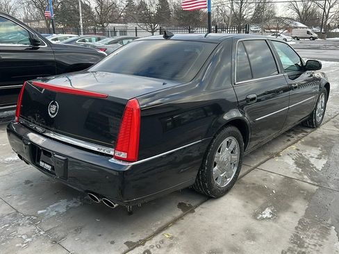 Used 2010 Cadillac DTS Luxury image 5