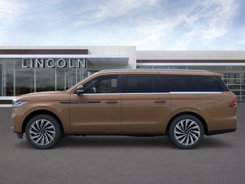 New 2025 Lincoln Navigator L Black Label image 3