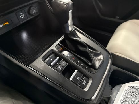 Used 2024 Honda CR-V LX image 25