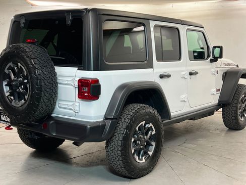 Used 2026 Jeep Wrangler Unlimited Rubicon AWD/4WD image 6